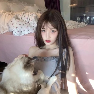 比基尼少女
